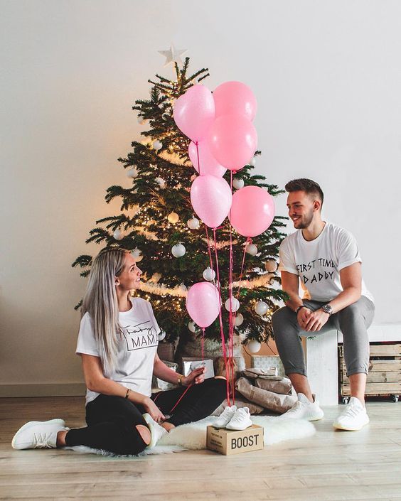 Zwangerschap aankondigen ballonnen kerstboom